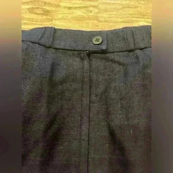 Size 12 women’s carlisle wool/ silk skirt- straight style with button front - Picture 3 of 8